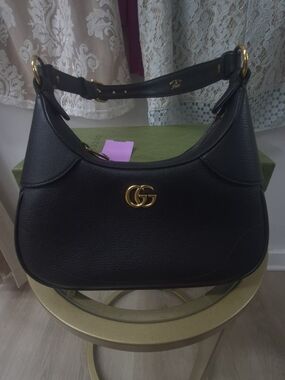 Gucci Black Leather Hobo Bag with Gold Double G
